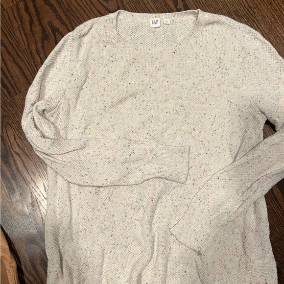 Bundle of 2 Cozy Knit Sweaters – Old Navy & GAP – Size L - Picture 3 of 9